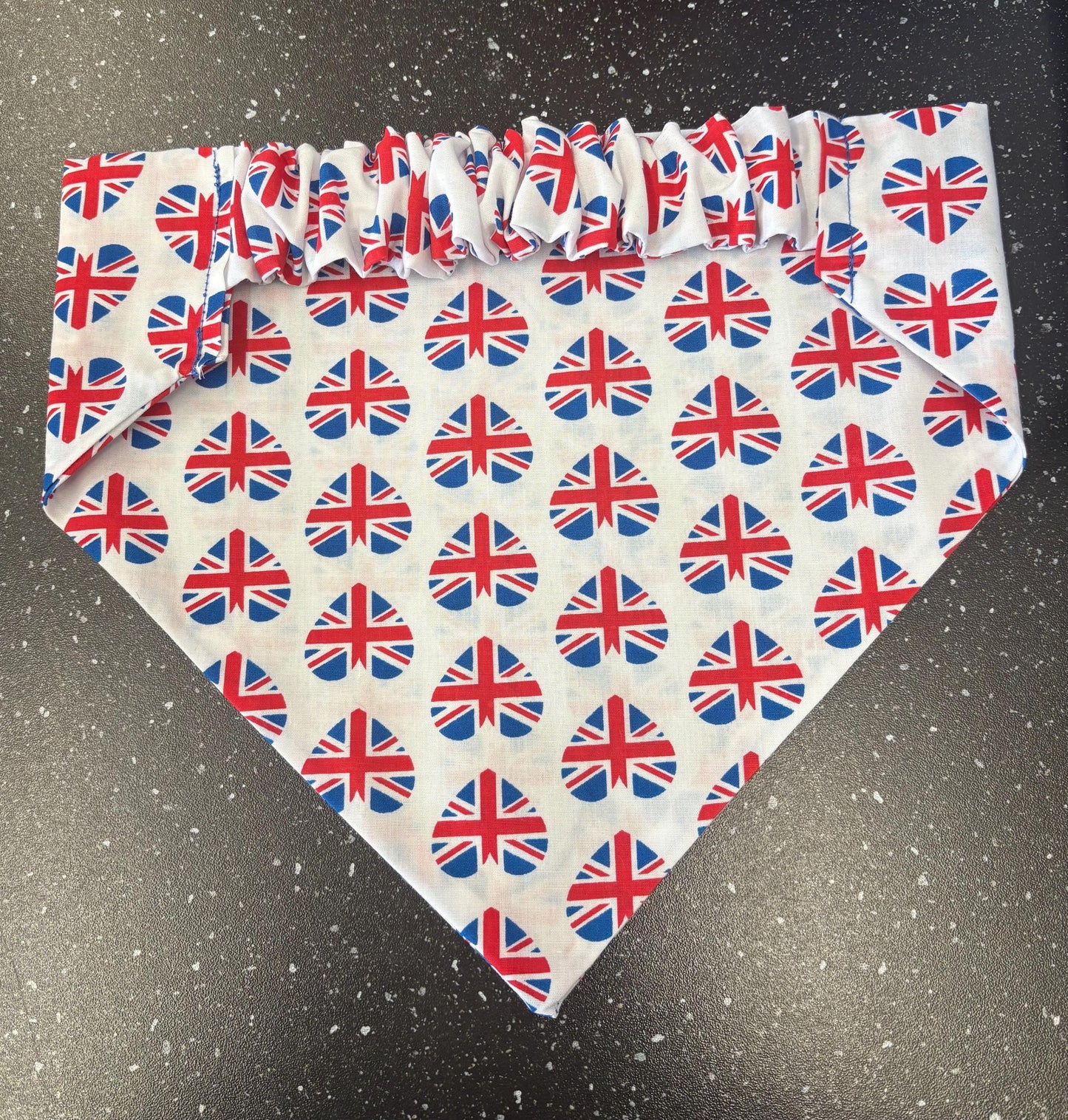 Elastic Scrunchie Dog Bandana – Union Jack Heart Print – Easy Slip-On Overhead Neckwear