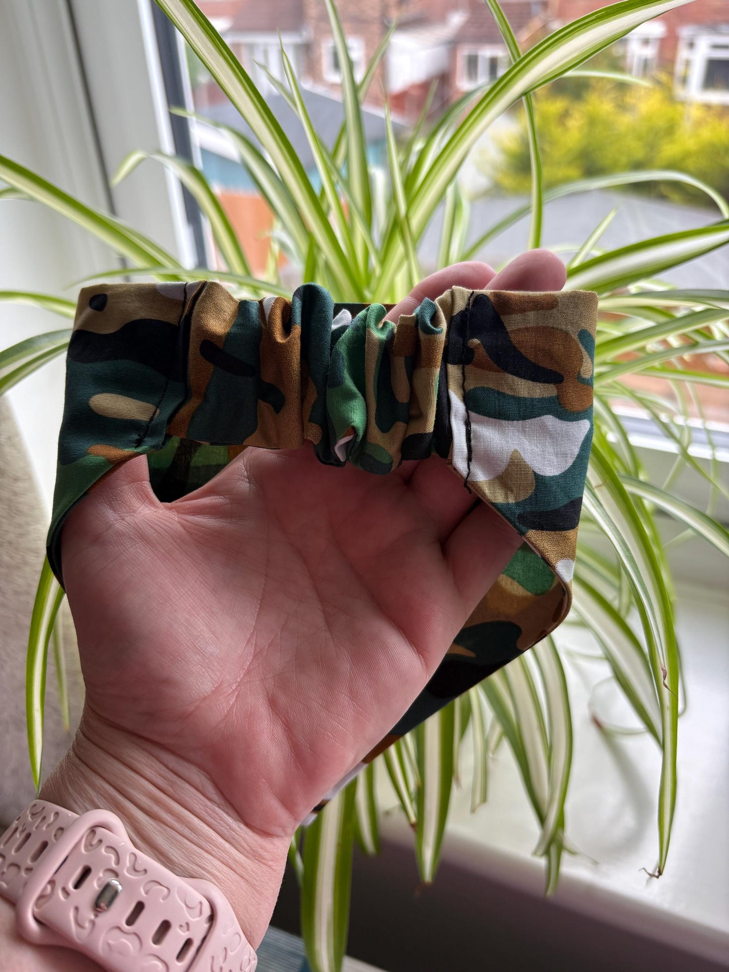 Elastic Scrunchie Dog Bandana - Camouflage Print Easy Slip-On Overhead Neckwear