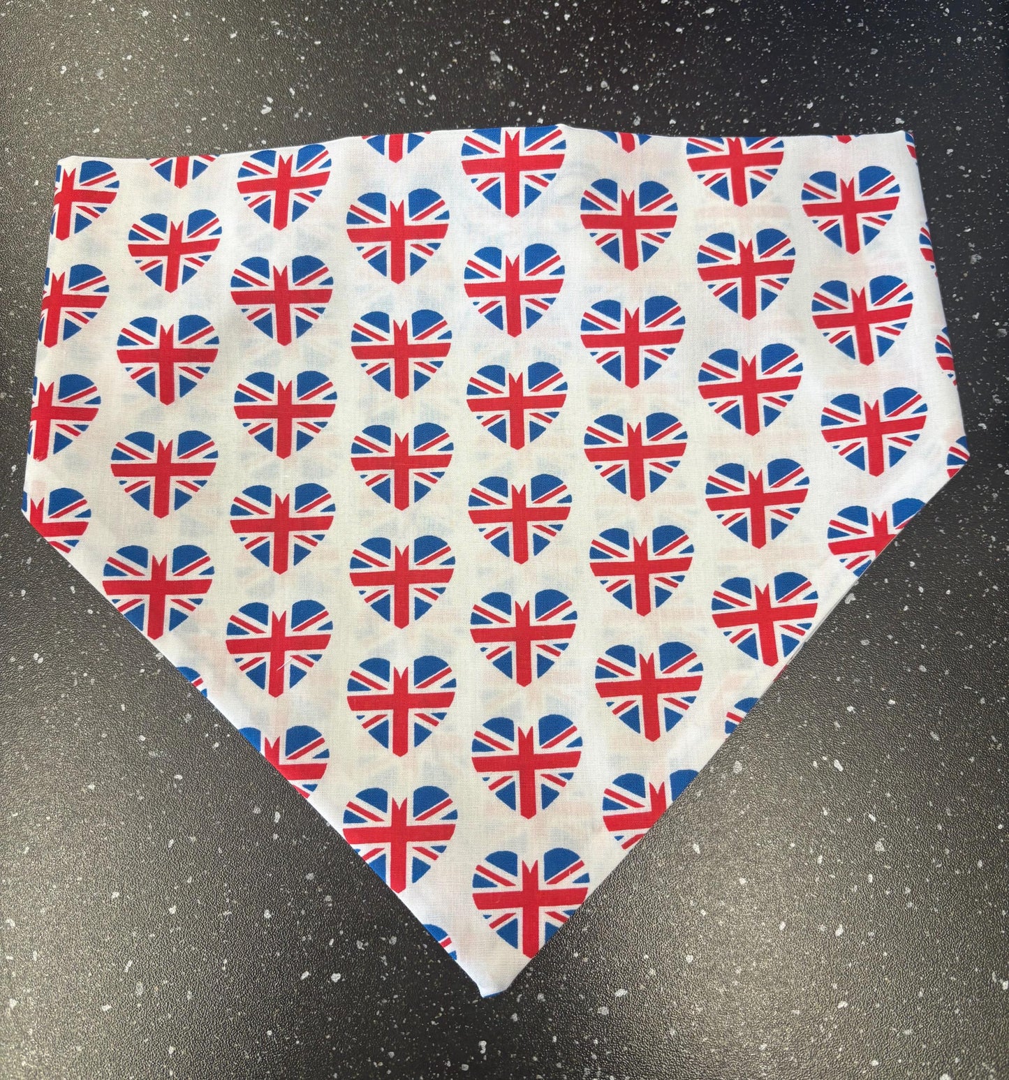 Elastic Scrunchie Dog Bandana – Union Jack Heart Print – Easy Slip-On Overhead Neckwear