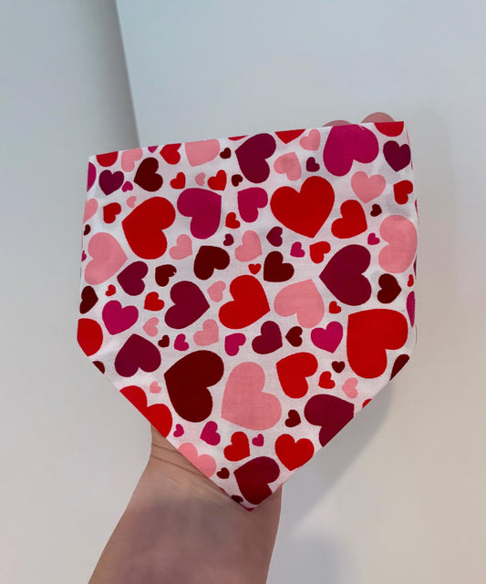 Elastic Scrunchie Dog Bandana – Sweet Hearts Print – Easy Slip On Overhead Neckwear