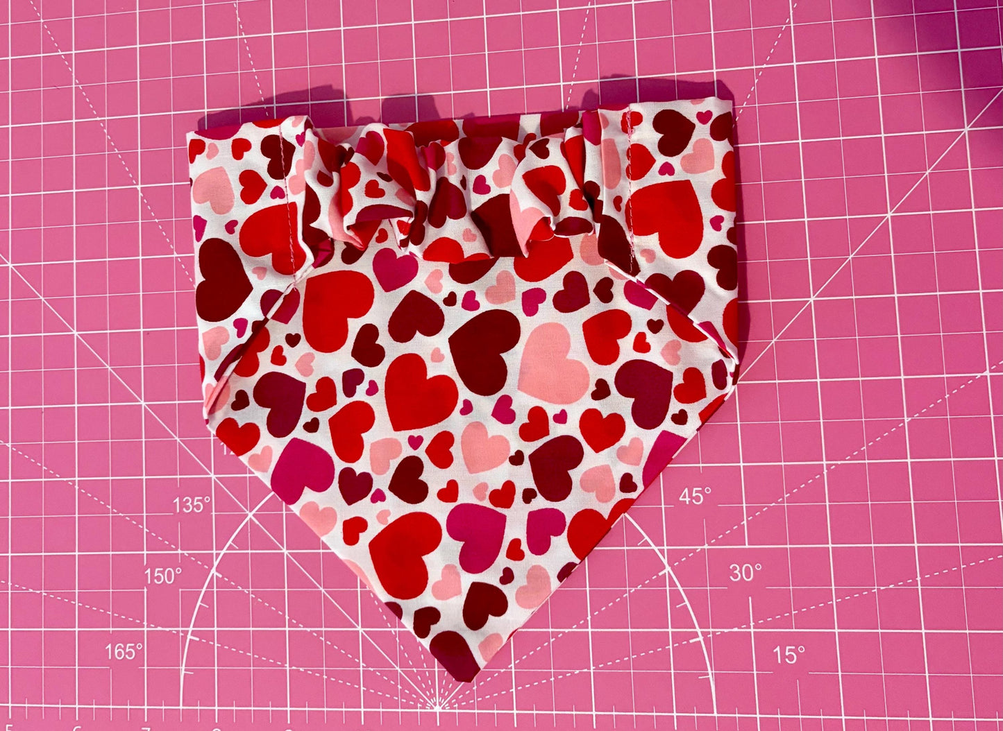 Elastic Scrunchie Dog Bandana – Sweet Hearts Print – Easy Slip-On Overhead Neckwear