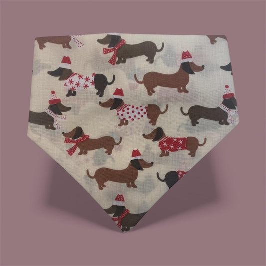 Elastic Scrunchie Dog Bandana – Christmas Sausage Dog Daschund Print – Easy Slip-On Overhead Neckwear