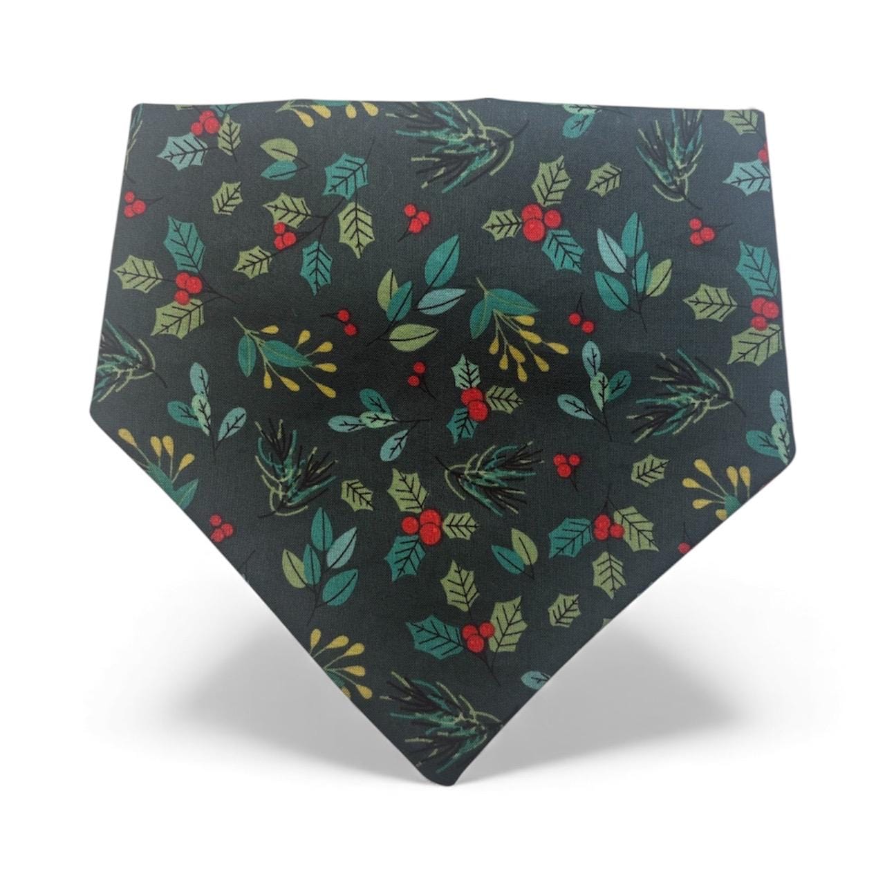 Elastic Scrunchie Dog Bandana – Christmas Holly Print – Easy Slip-On Overhead Neckwear