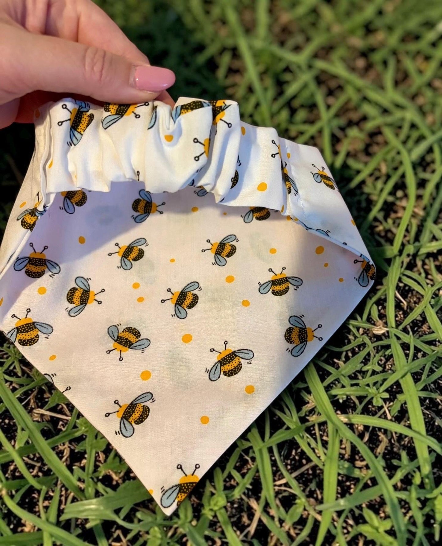 Elastic Scrunchie Dog Bandana – Bumble Bees Print – Easy Slip-On Overhead Neckwear